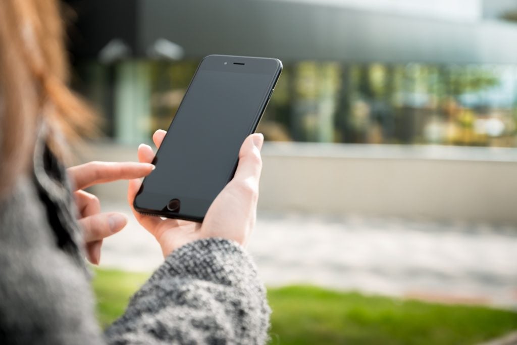 smartphone-2212963_1920-1024x683-1
